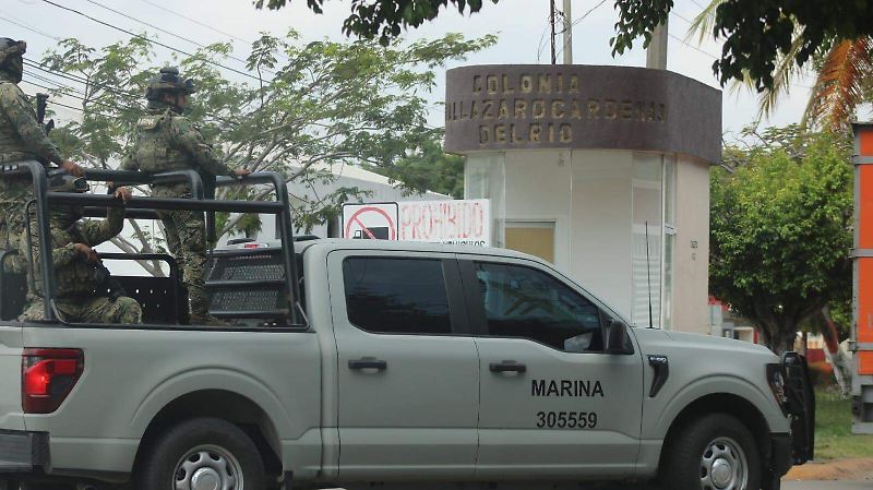 La-Marina-Vigila-Los-Alrededores-De-La-Refinería